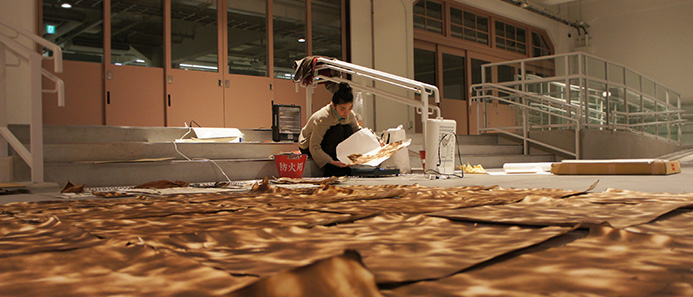 水川千春「地をあぶる」－KIITOアーティスト・イン・レジデンス2012成果発表展
