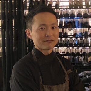 菅 徹